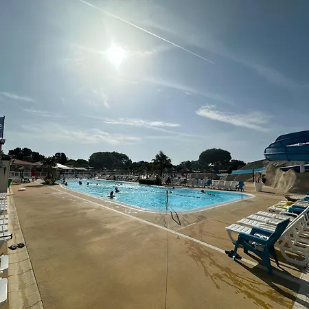 Les Charmettes Mobilhome Neuf 3 Ch - 2 Sdb Climatise - Terrasse Totalement Abritee - Locsweethome * Les Mathes