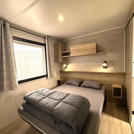 Les Charmettes Mobilhome Neuf 3 Ch - 2 Sdb Climatise - Terrasse Totalement Abritee - Locsweethome Horská chata