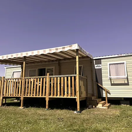 Les Charmettes Mobilhome Neuf 3 Ch - 2 Sdb Climatise - Terrasse Totalement Abritee - Locsweethome Horská chata