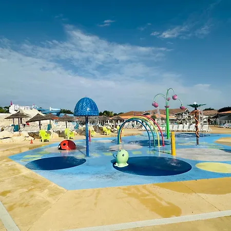 Les Charmettes Mobilhome Neuf 3 Ch - 2 Sdb Climatise - Terrasse Totalement Abritee - Locsweethome Les Mathes