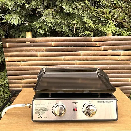 Domek alpejski Les Charmettes Mobilhome Neuf 3 Ch - 2 Sdb Climatise - Terrasse Totalement Abritee - Locsweethome *