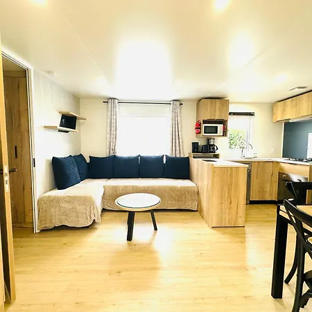 בקתה Les Charmettes Mobilhome Neuf 3 Ch - 2 Sdb Climatise - Terrasse Totalement Abritee - Locsweethome לס מתה