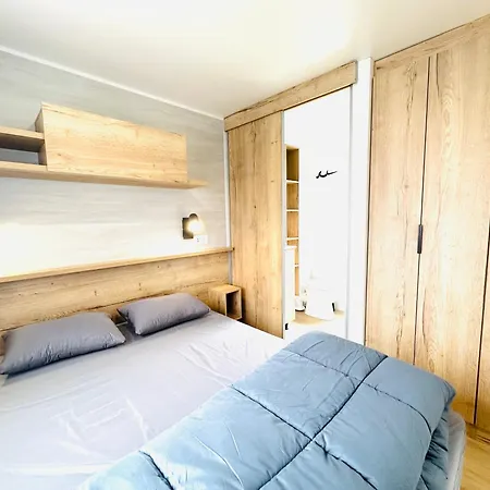 Les Charmettes Mobilhome Neuf 3 Ch - 2 Sdb Climatise - Terrasse Totalement Abritee - Locsweethome