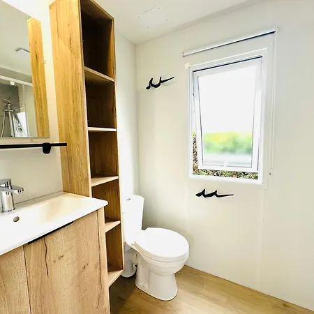 Les Charmettes Mobilhome Neuf 3 Ch - 2 Sdb Climatise - Terrasse Totalement Abritee - Locsweethome Alpehytte