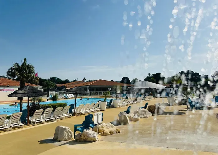 シャレー Les Charmettes Mobilhome Neuf 3 Ch - 2 Sdb Climatise - Terrasse Totalement Abritee - Locsweethome