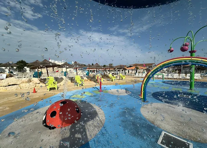 Les Charmettes Mobilhome Neuf 3 Ch - 2 Sdb Climatise - Terrasse Totalement Abritee - Locsweethome シャレー *