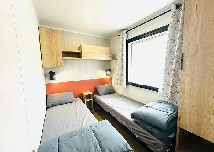 シャレー Les Charmettes Mobilhome Neuf 3 Ch - 2 Sdb Climatise - Terrasse Totalement Abritee - Locsweethome レ・マトゥ