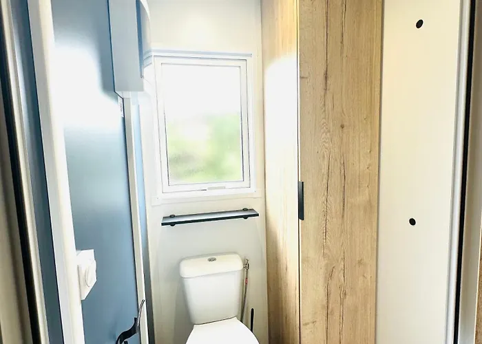 Les Charmettes Mobilhome Neuf 3 Ch - 2 Sdb Climatise - Terrasse Totalement Abritee - Locsweethome シャレー レ・マトゥ